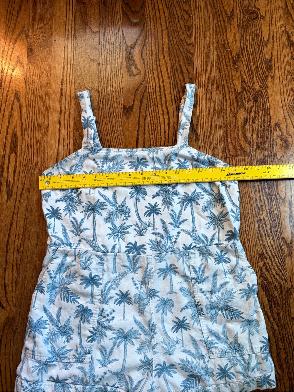 Show Me Your Mumu Catch Me Linen Blend Romper in White & Blue Palm Print Small - Picture 7 of 8